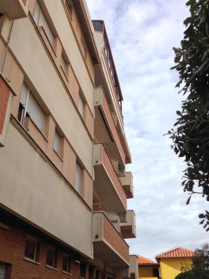 Flores B&B Fiumicino Eksteriør billede